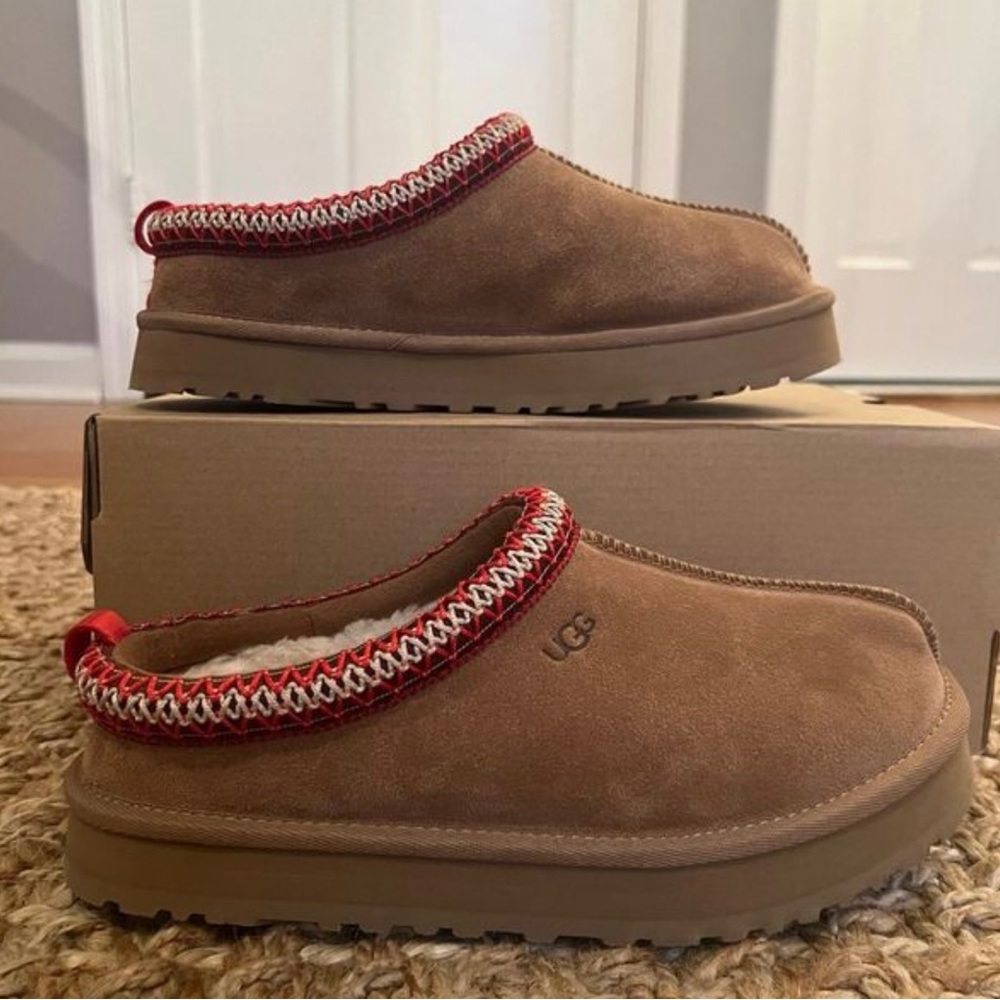 UGG Chestnut Tazz slippers